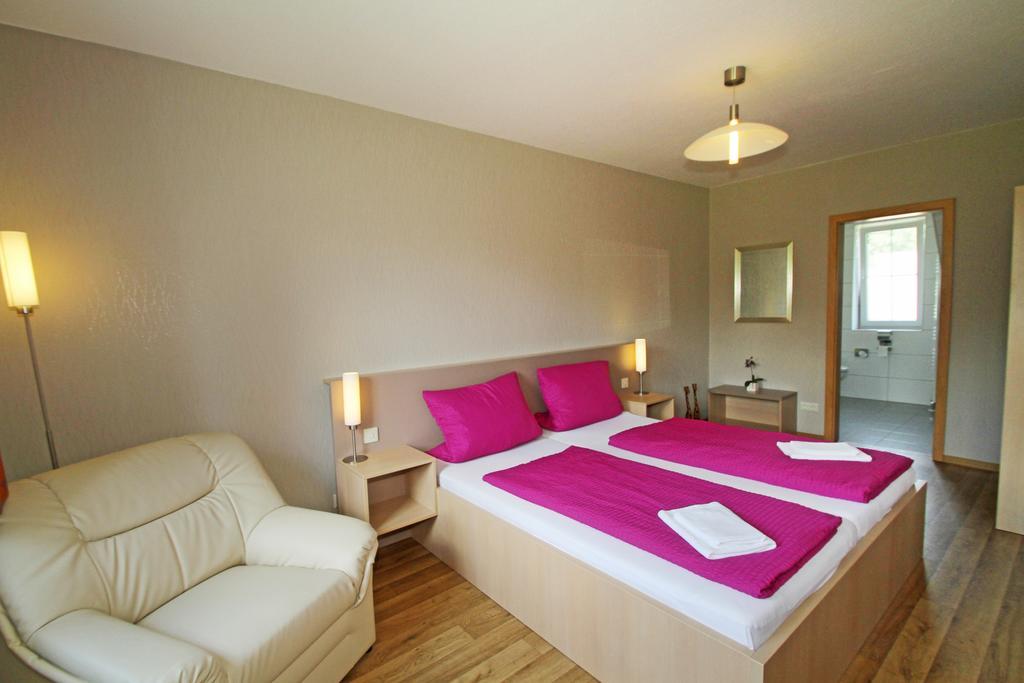 Gasthaus&Pension Am Kurfürstendamm Burg  Habitación foto